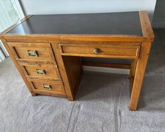 DESK