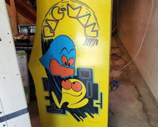 Pac-Man Plus upright