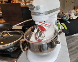 KitchenAid Professional 600 stand mixer, with ADDITIONAL pasta attachment