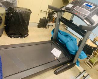 like new Nordic Track Elite 3700 treadmill