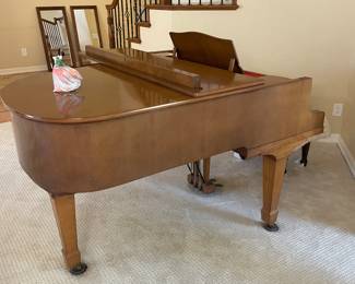 Yamaha G2 Baby Grand Piano
