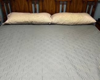 King size bed