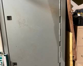 Gun case - holds 48 guns