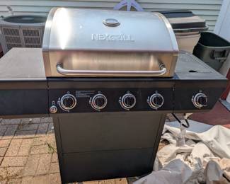 Gas Grill - Very Clean 