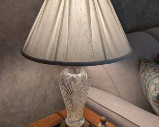 Very nice 3-way glass lamp