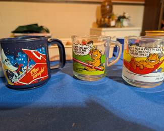 McDonald's Mac Tonight & Garfield coffee mugs