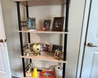 Collectibles & shelf