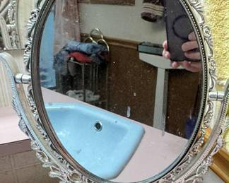 Table top mirror