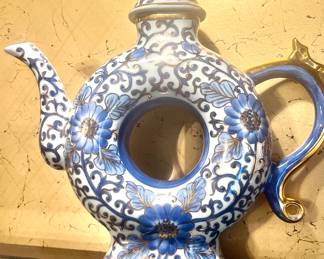 Beautiful Collectible Teapot