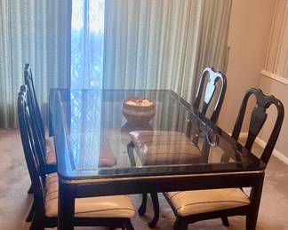 Black Lacquer Table w/4 chairs