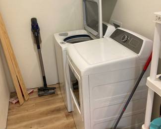 Working washer and dryer 