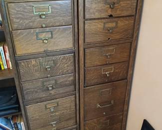 Quarter Sewn Oak Cabinets "Grand Rapids"