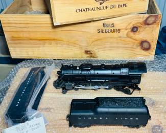 RARE! Lionel 2046 locomotive and coal tender w/ additional interchangeable tender shell