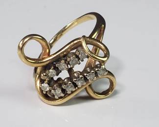14k gold and diamond ring