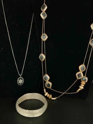 CT382VSilver And 14 KGP Jewelry