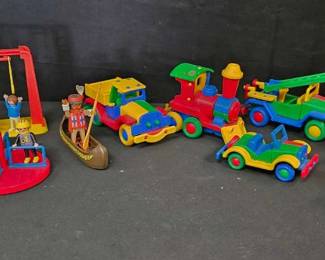 SH971Snappit vehicles and playmobil