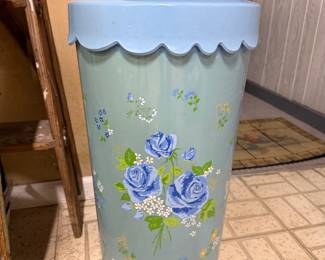 vintage metal hamper, floral painted trash can, retro laundry bin, mid-century bathroom decor, shabby chic metal canister, blue rose vintage decor.
