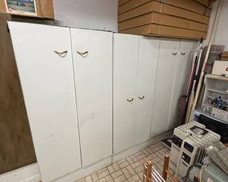 Large White Storage Cabinets – Garage, Basement, or Utility Room
Sturdy multi-door storage cabinets with plenty of shelving space, perfect for organizing tools, seasonal items, or household supplies. Clean white finish with matching handles. Ideal for garage, basement, or workshop storage.