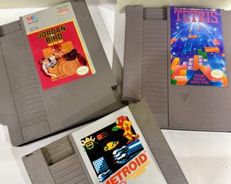 NES game lot, vintage Nintendo cartridges, Metroid NES, Tetris NES, Jordan vs Bird, collectible retro video games.

