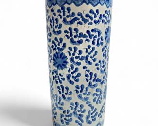 WBI Vintage Blue & White Ceramic Umbrella Stand