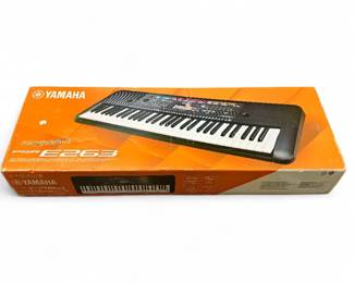 Yamaha PSR-E263 61-Key Portable Keyboard in Box