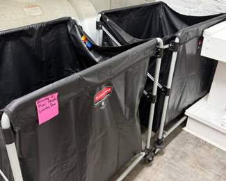 Rubbermaid Collapsible Laundry Carts