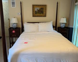 4 poster Dark Mahogany Bed Full to Queen 64" x 60" x 79H