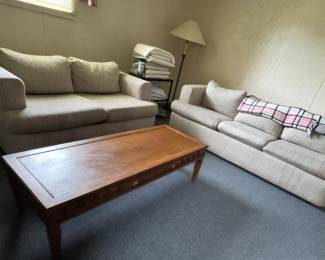 Couch and loveseat set $150