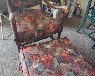 Chair with rolling ottoman $50