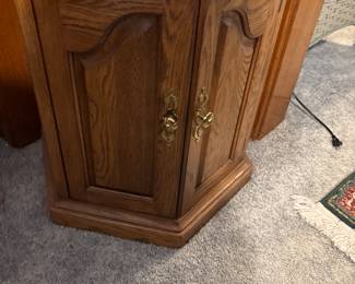 Pair of Vintage oak Hexagon shaped end tables w/storage cabinet 23x23x23 (2 of 2)
