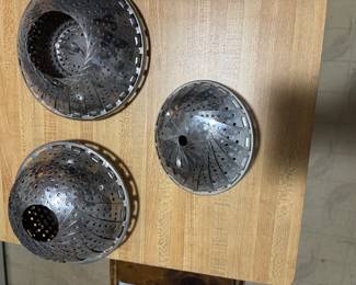 Metal steamers