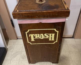 Vintage wooden trash box
13x12x24
