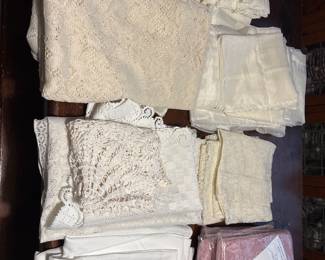 Vintage Linens
Draperies
Table Cloths