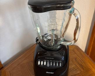 20 speed Osterizer Blender
Glass pitcher