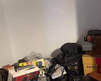 Vintage/Antique Cameras & Accessories