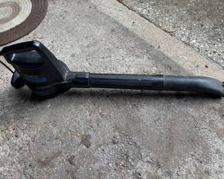 Leaf Blower