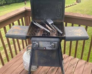 225 Char Broil Grill