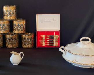 236 Fancy Food Ware