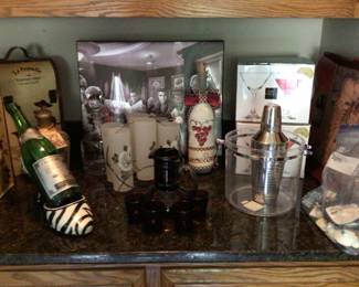Wine and bar items