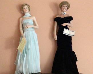 Lady Di dolls with boxes and COA