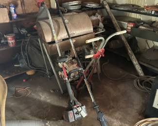 Weed eater , trimmer,   Bque pit