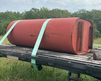 Oil tank 750 gallon 
Price $500 or OBO