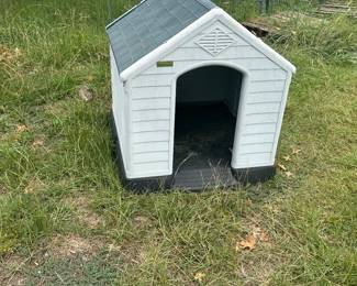 Dog cage
$40