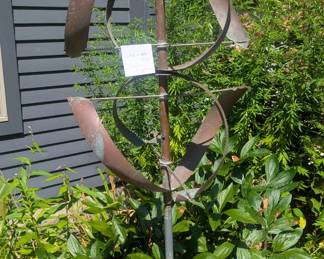204	Lawn Sculpture	18 diameter, 71 tall