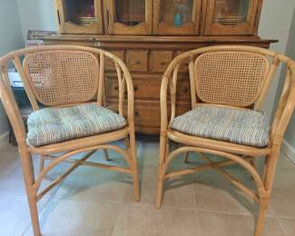 002	Pair of Caned Chairs	23.5x21.5x32