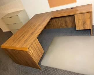 6097 Lacasse Executive Deskmin