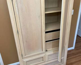 6097 Thomasville Chest Of Drawersmin
