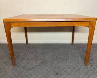 6097 Scandinavian Vintage Slide Leaf Table min