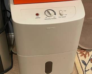 Dehumidifier 