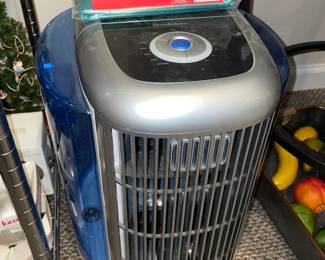 Brookstone De-Humidifier